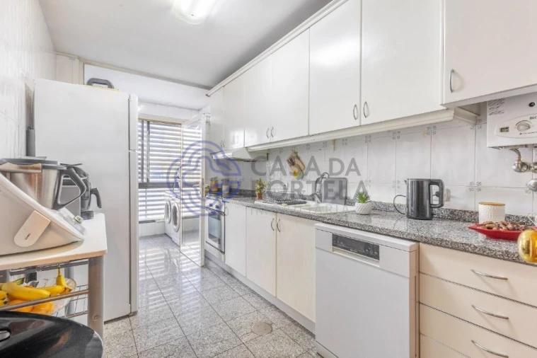 Apartamento T3 para Venda em Cidade da Maia Foto 6