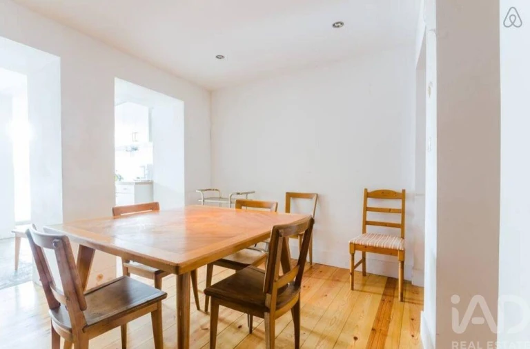 Moradia T4 para Venda em Santo António Foto 5