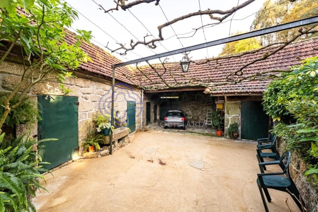 Quinta T2 para Venda em Paço de Sousa Foto 15