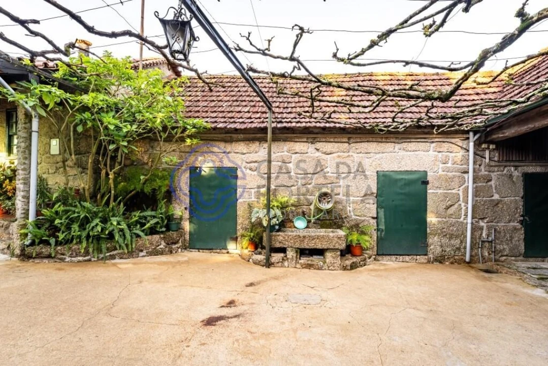 Quinta T2 para Venda em Paço de Sousa Foto 16