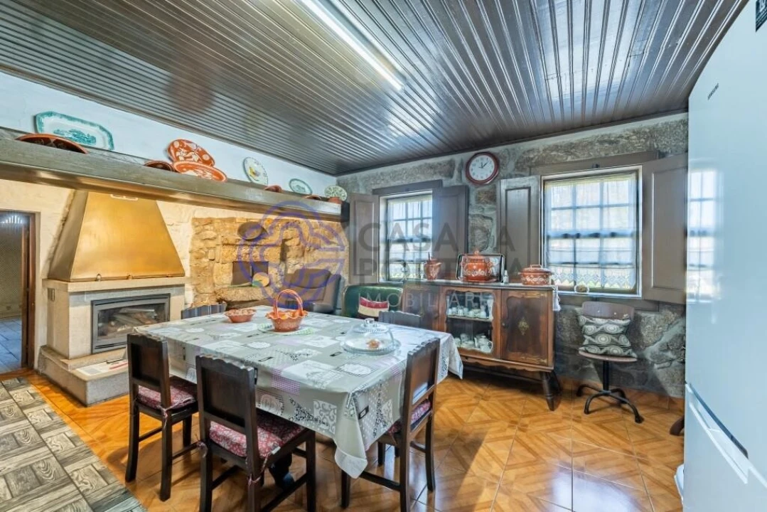 Quinta T2 para Venda em Paço de Sousa Foto 38