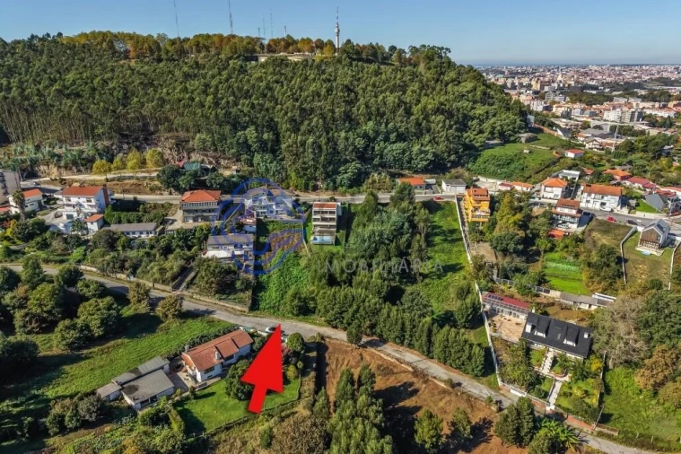Terreno para Venda em Vilar de Andorinho Foto 3
