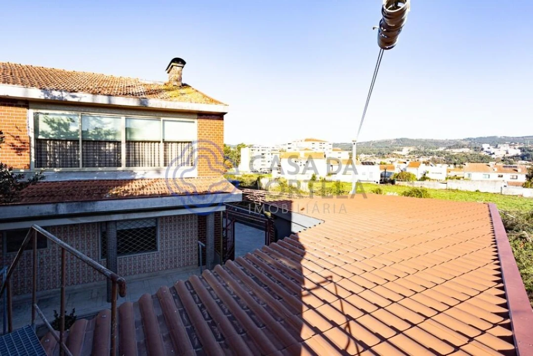 Moradia T4 para Venda em Fânzeres e São Pedro da Cova Foto 37