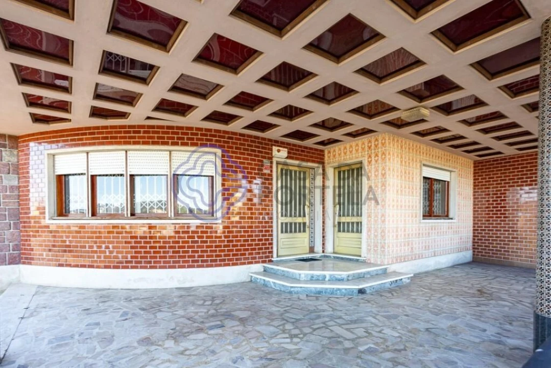 Moradia T4 para Venda em Fânzeres e São Pedro da Cova Foto 2