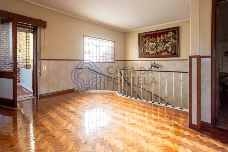 Moradia T4 para Venda em Fânzeres e São Pedro da Cova Foto 30