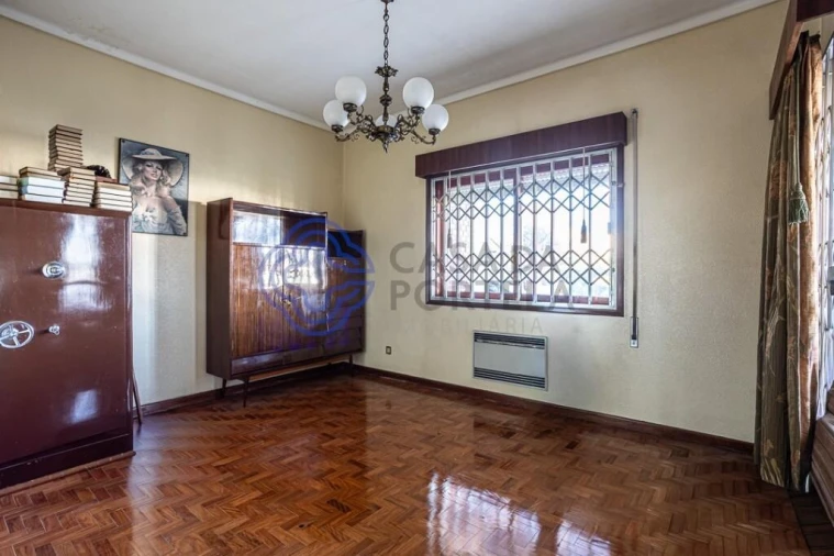 Moradia T4 para Venda em Fânzeres e São Pedro da Cova Foto 14