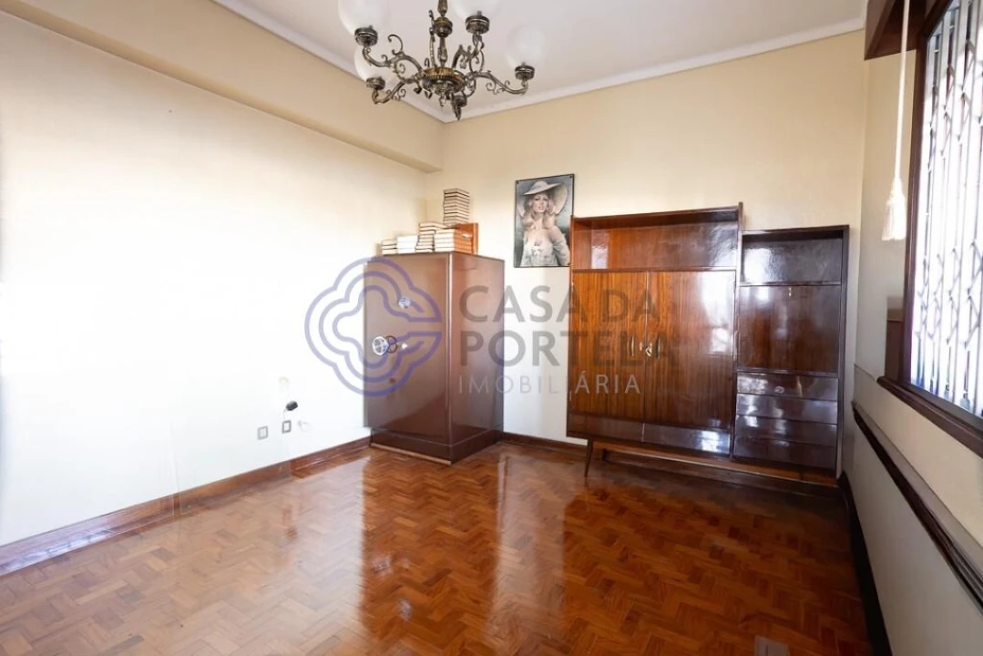 Moradia T4 para Venda em Fânzeres e São Pedro da Cova Foto 15