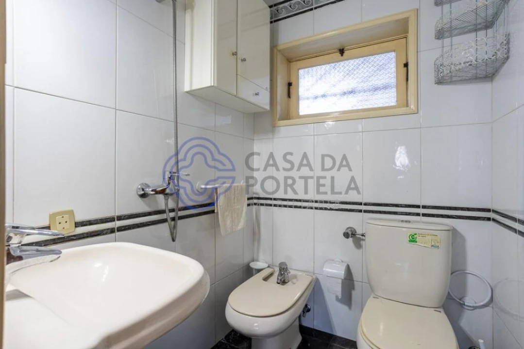 Moradia T4 para Venda em Fânzeres e São Pedro da Cova Foto 11