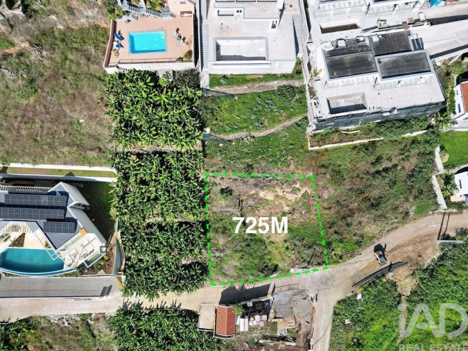 Terreno para Venda em Arco da Calheta Foto 1