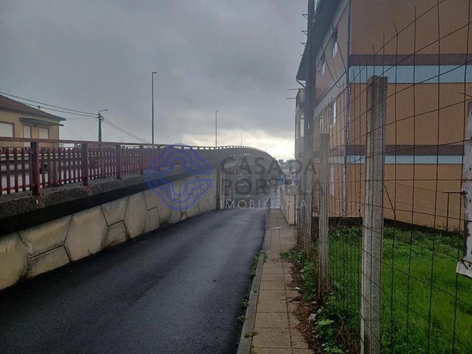 Terreno para Venda em Gondomar (São Cosme), Valbom e Jovim Foto 2
