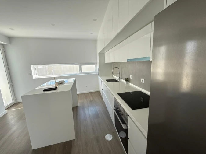 Moradia T4 para Venda em Aguada de Cima Foto 8