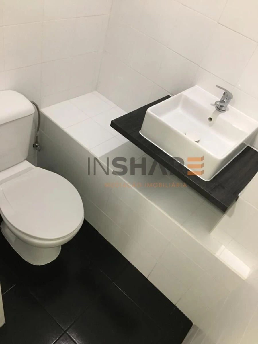 Loja para Arrendamento em Braga (São José de São Lázaro e São João do Souto) Foto 23