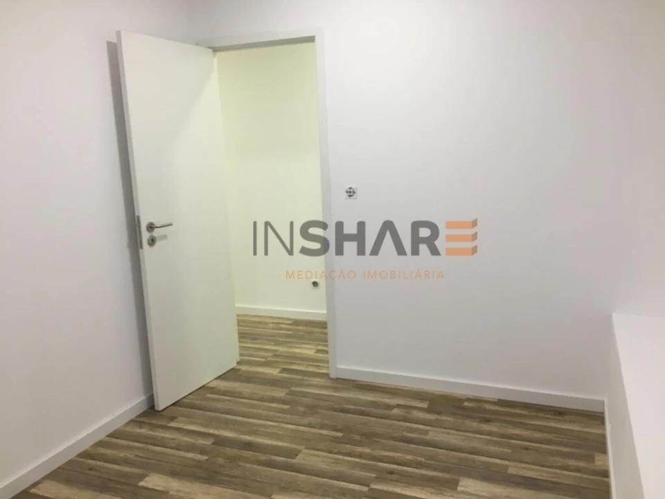 Loja para Arrendamento em Braga (São José de São Lázaro e São João do Souto) Foto 18