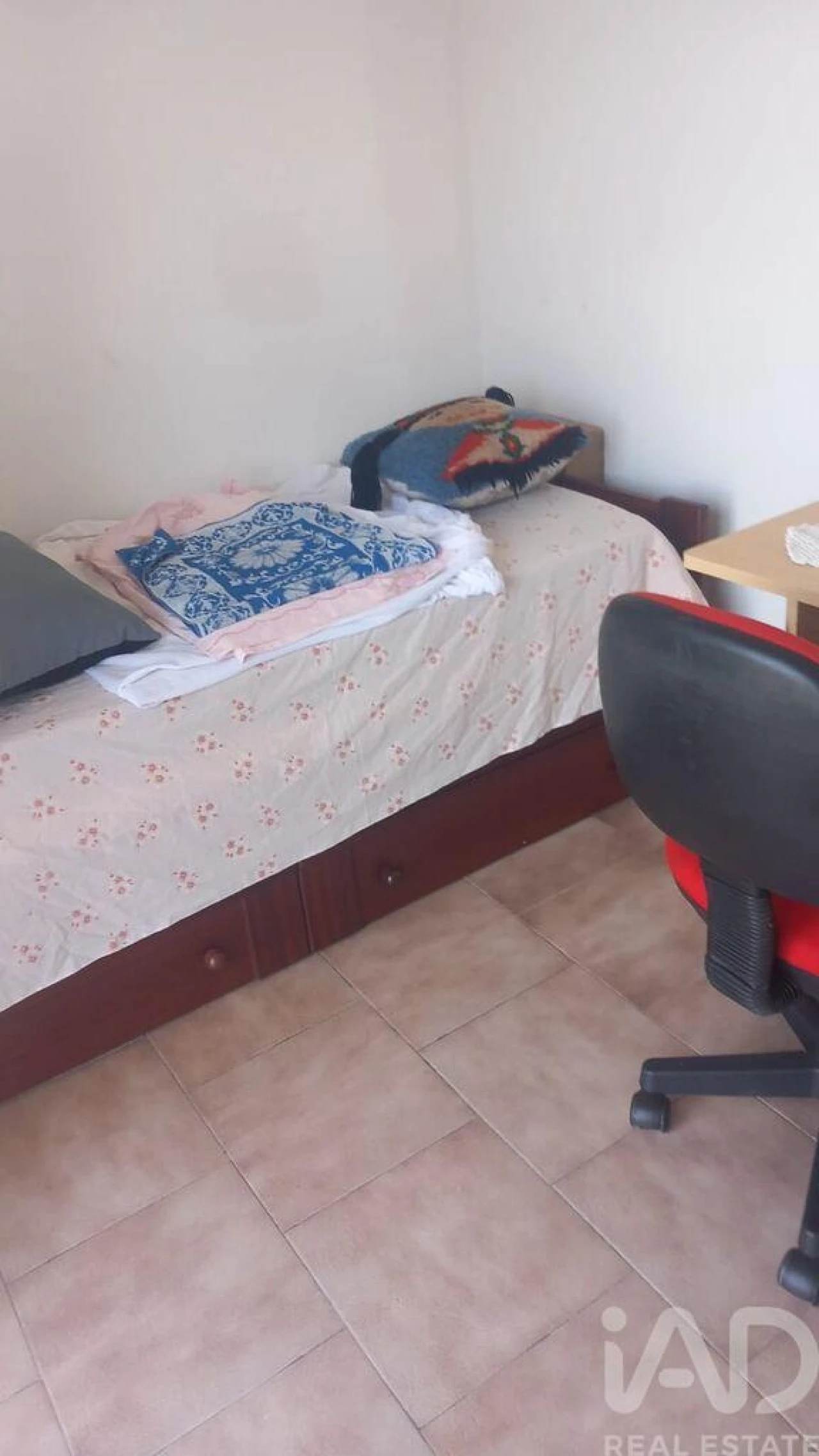 Apartamento T1 para Venda em Vila Cova a Coelheira Foto 6