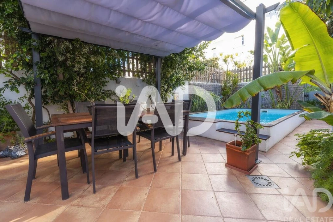 Moradia T3 para Venda em Faro (Sé e São Pedro) Foto 1