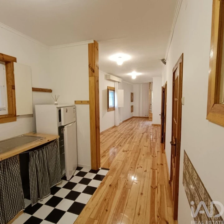 Apartamento T2 para Arrendamento em Caminha (Matriz) e Vilarelho Foto 2