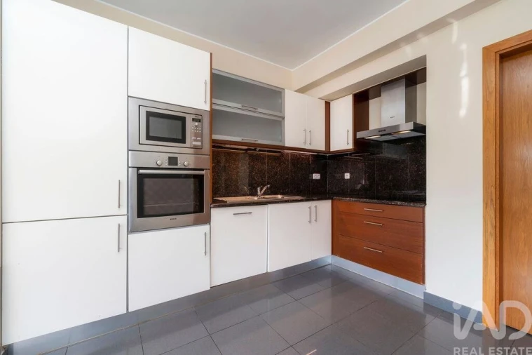 Apartamento T3 para Arrendamento em Loule (São Clemente) Foto 11