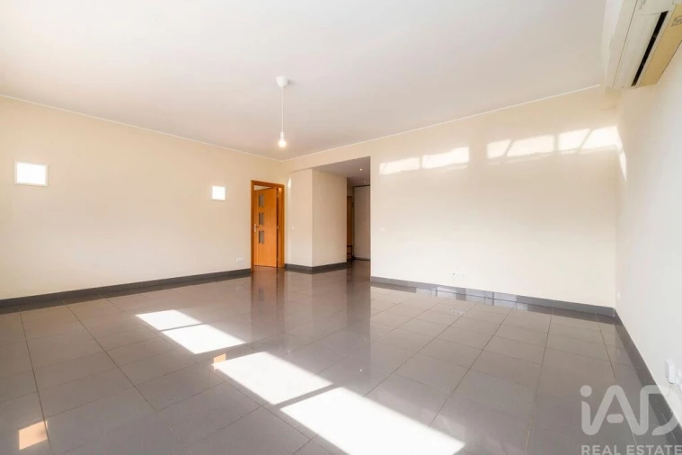 Apartamento T3 para Arrendamento em Loule (São Clemente) Foto 8