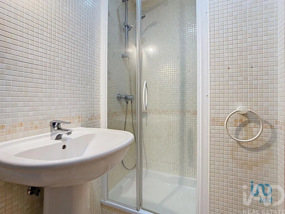 Apartamento T4 para Venda em Batalha Foto 5