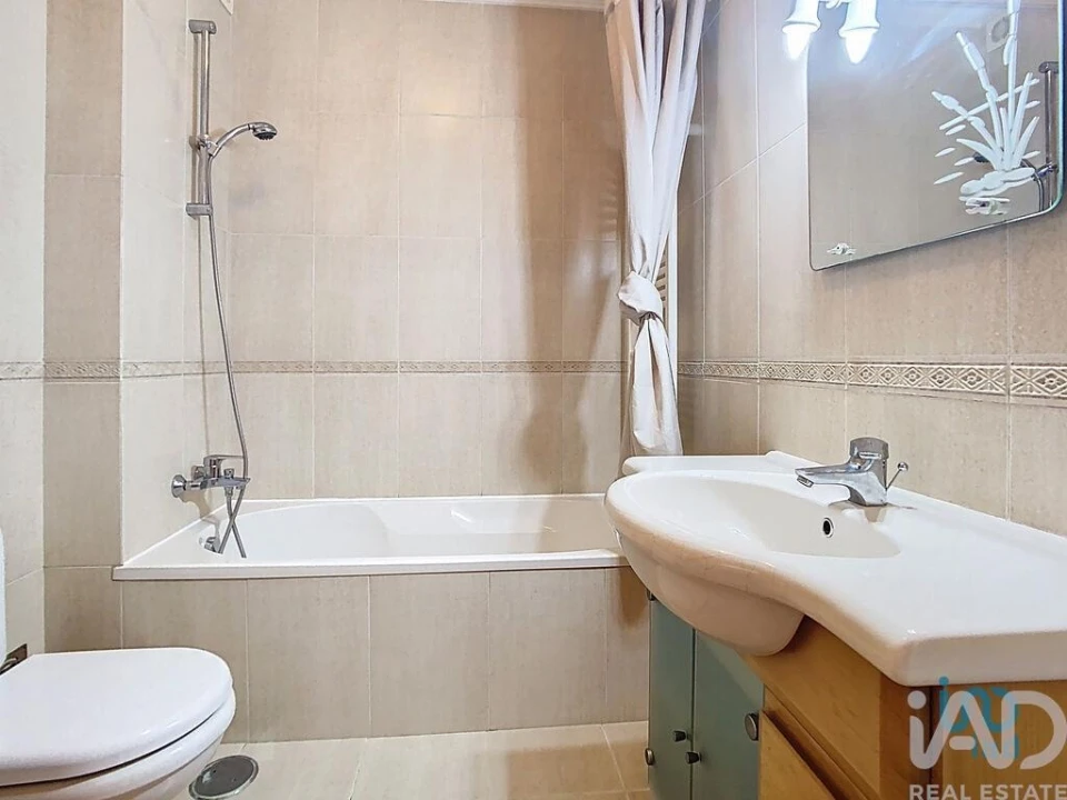 Apartamento T4 para Venda em Batalha Foto 13