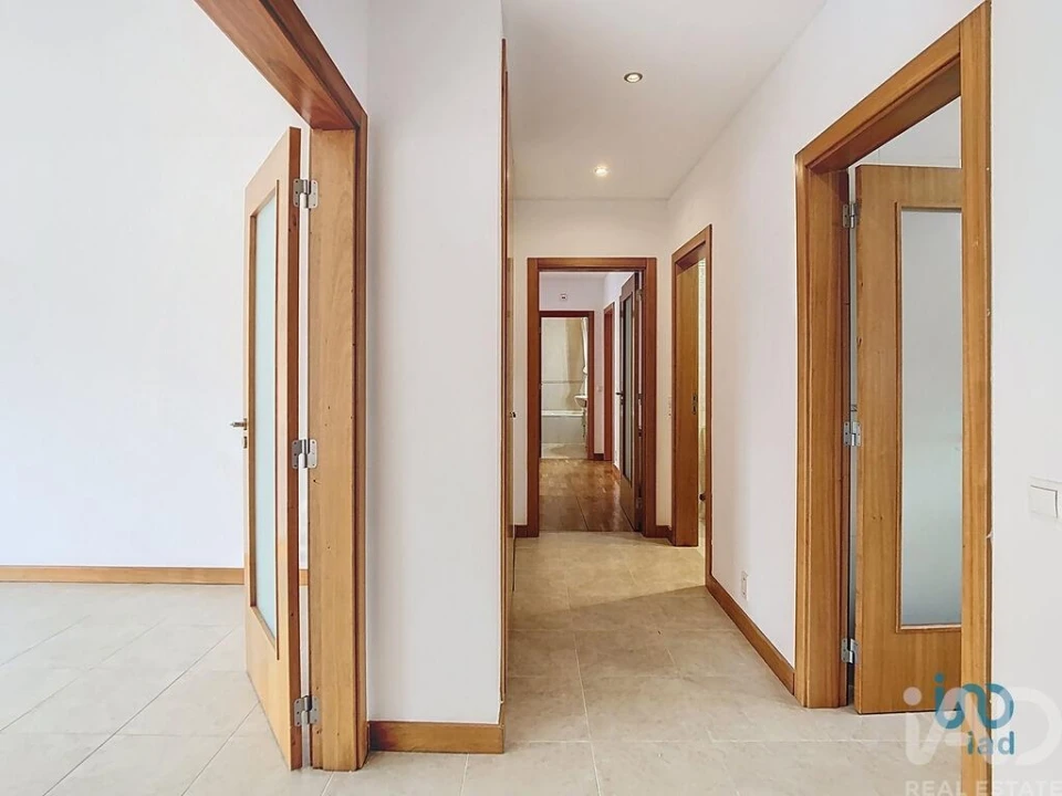 Apartamento T4 para Venda em Batalha Foto 2