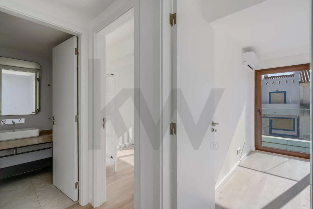 Apartamento T3 para Venda em Porto Covo Foto 23