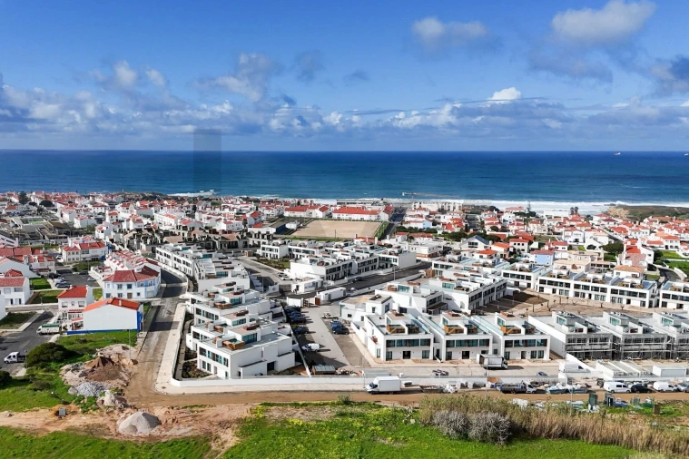 Apartamento T3 para Venda em Porto Covo Foto 38