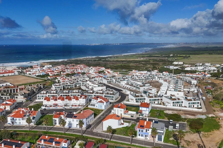 Apartamento T3 para Venda em Porto Covo Foto 50