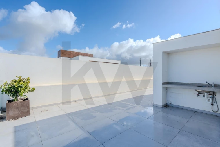 Apartamento T3 para Venda em Porto Covo Foto 55