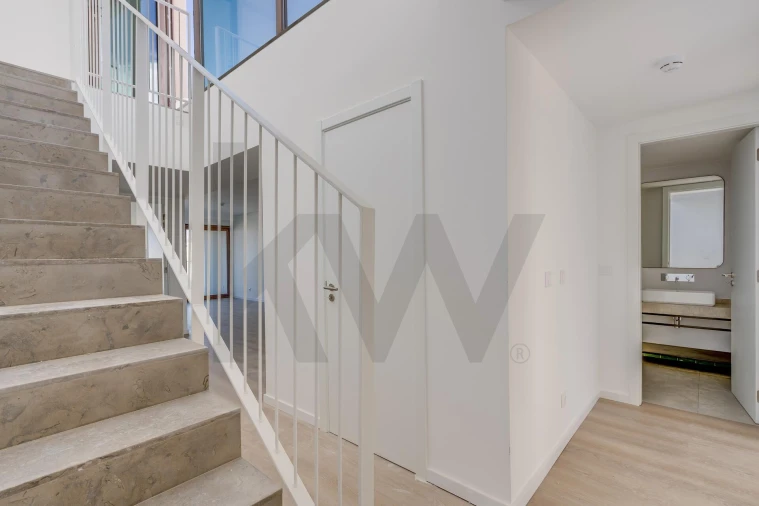 Apartamento T3 para Venda em Porto Covo Foto 32