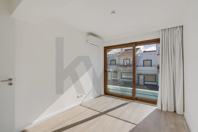 Apartamento T3 para Venda em Porto Covo Foto 27