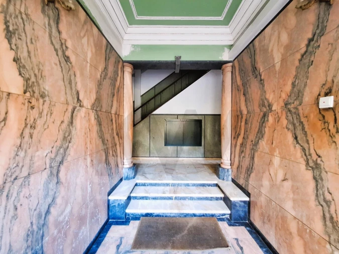 Apartamento T2 para Venda em Queluz e Belas Foto 2