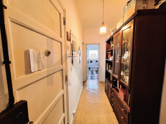 Apartamento T2 para Venda em Queluz e Belas Foto 14