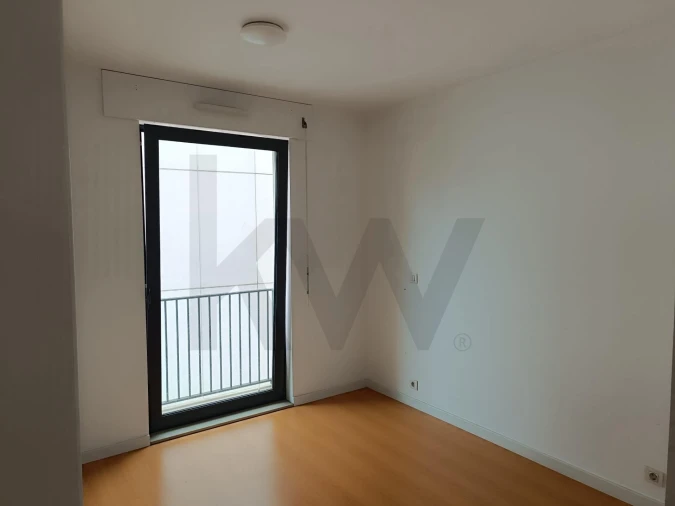 Apartamento T2 para Arrendamento em Santa Maria Maior Foto 7