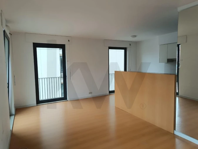 Apartamento T2 para Arrendamento em Santa Maria Maior Foto 1