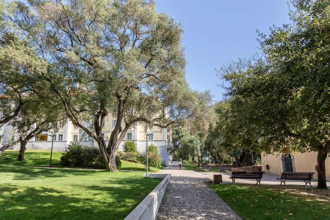 Apartamento T1 para Venda em Alcantara Foto 27