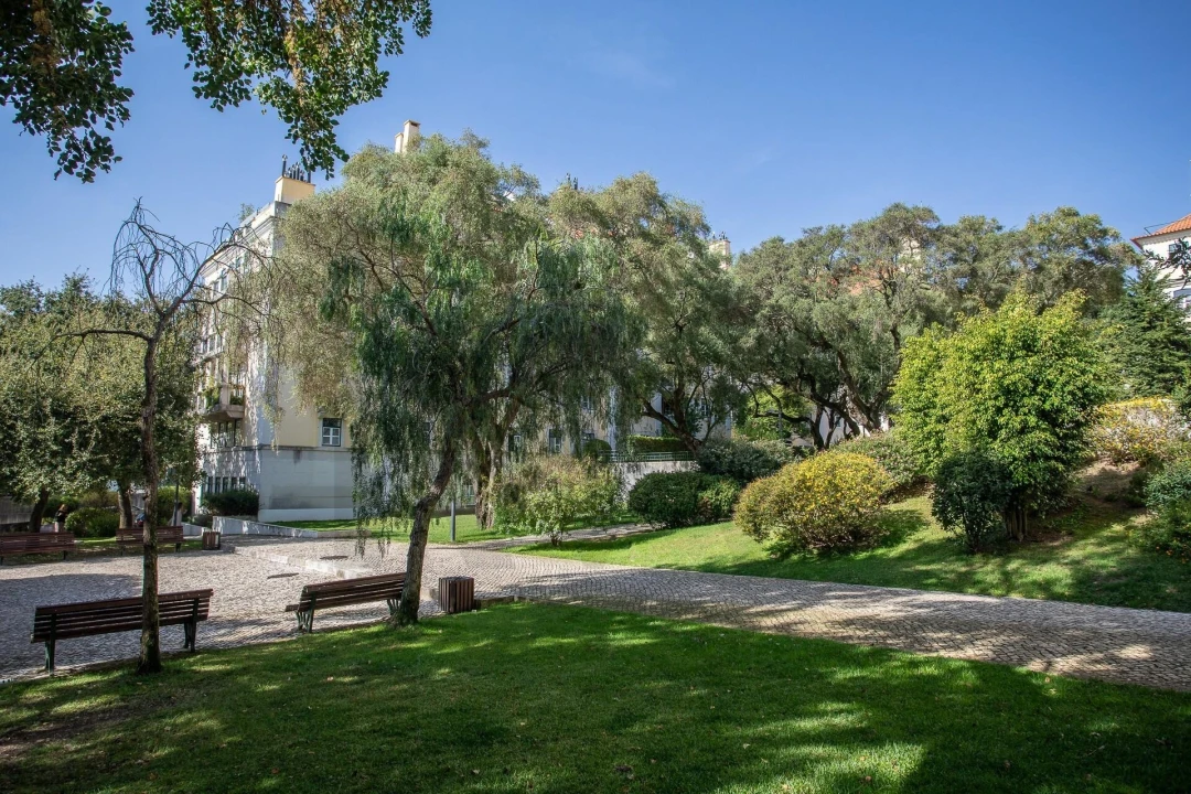 Apartamento T1 para Venda em Alcantara Foto 30