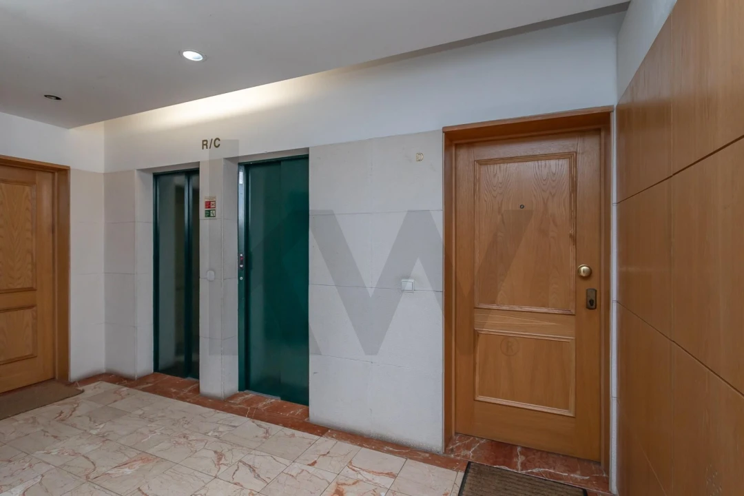 Apartamento T1 para Venda em Alcantara Foto 21