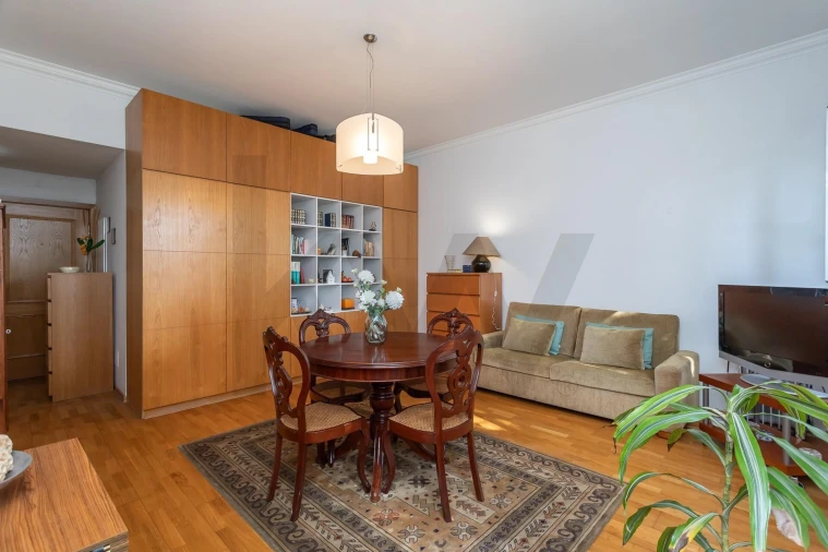 Apartamento T1 para Venda em Alcantara Foto 5