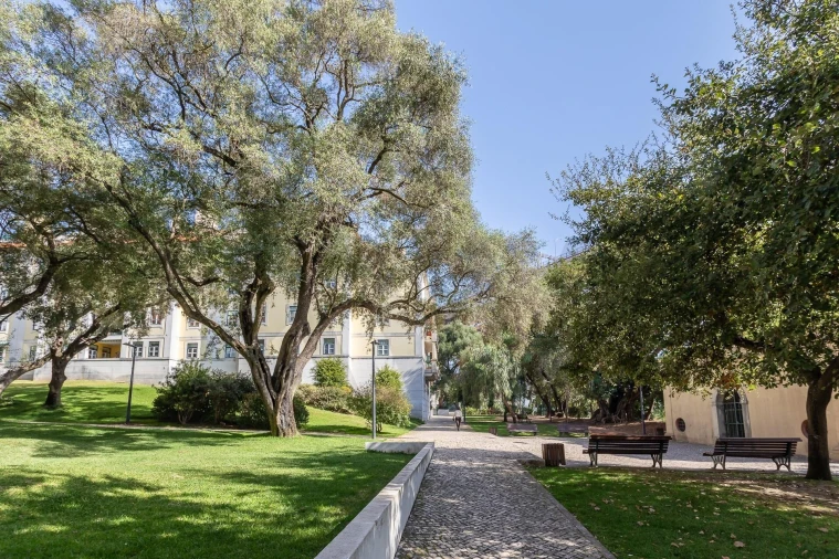 Apartamento T1 para Venda em Alcantara Foto 27