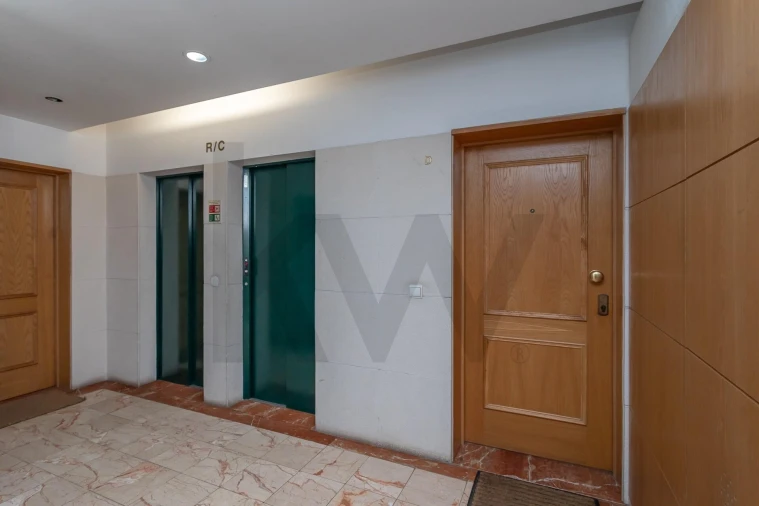 Apartamento T1 para Venda em Alcantara Foto 21