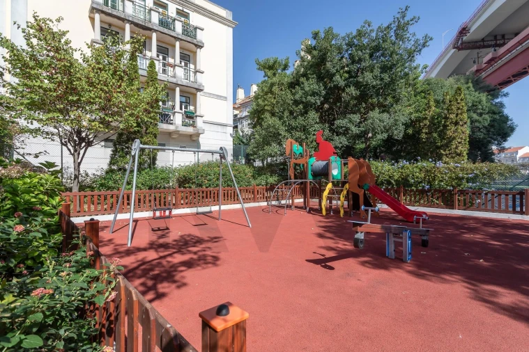 Apartamento T1 para Venda em Alcantara Foto 31