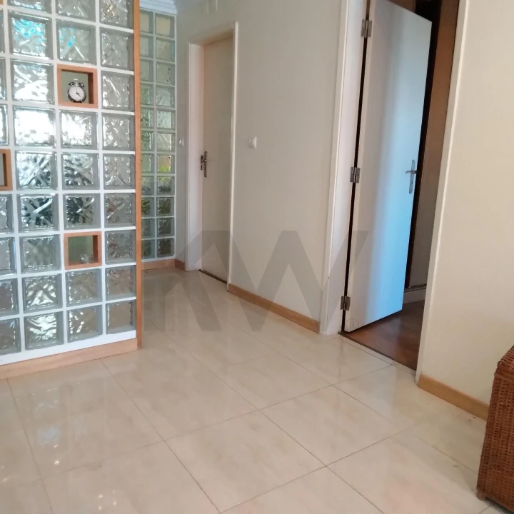 Apartamento T1 para Venda em Almada, Cova da Piedade, Pragal e Cacilhas Foto 2