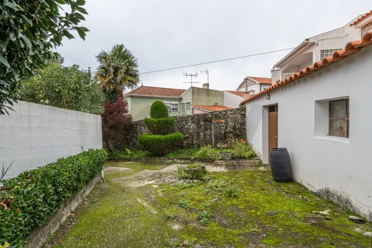 Moradia T2 para Venda em Vila Praia de Ancora Foto 12