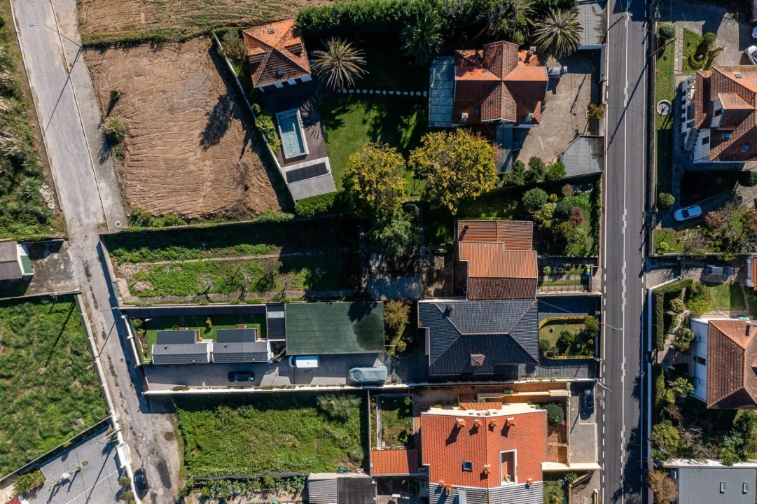 Moradia T4 para Venda em Arcozelo Foto 35