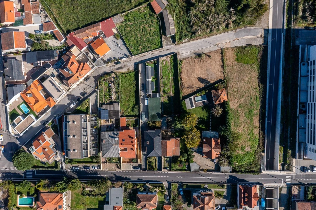 Moradia T4 para Venda em Arcozelo Foto 33