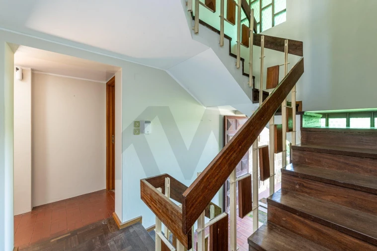 Moradia T4 para Venda em Arcozelo Foto 15