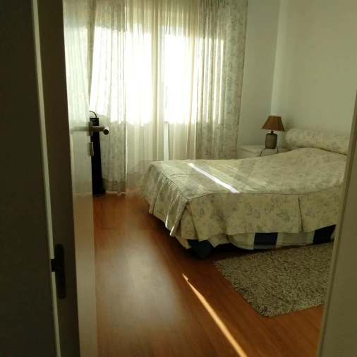 Apartamento T1 para Arrendamento em Laranjeiro e Feijó Foto 15
