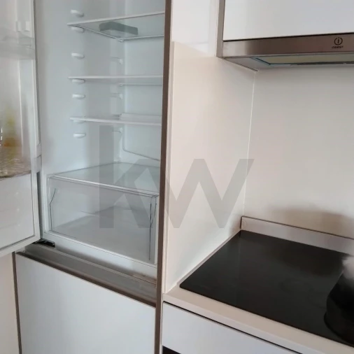 Apartamento T1 para Arrendamento em Laranjeiro e Feijó Foto 11