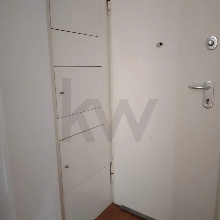 Apartamento T1 para Arrendamento em Laranjeiro e Feijó Foto 25